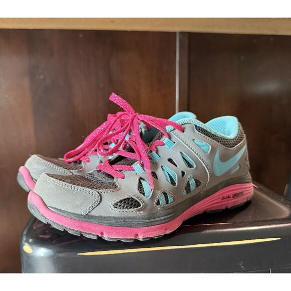 Nike Dual Fusion Run 2 Y5.5 Women’s 7 EU 38 Running Shoes Gray/Blue Hiking - Picture 1 of 7